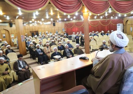 نماینده ولی فقیه در سیستان و بلوچستان:مبلغان باید برای جامعه اسلامی کادرسازی کنند