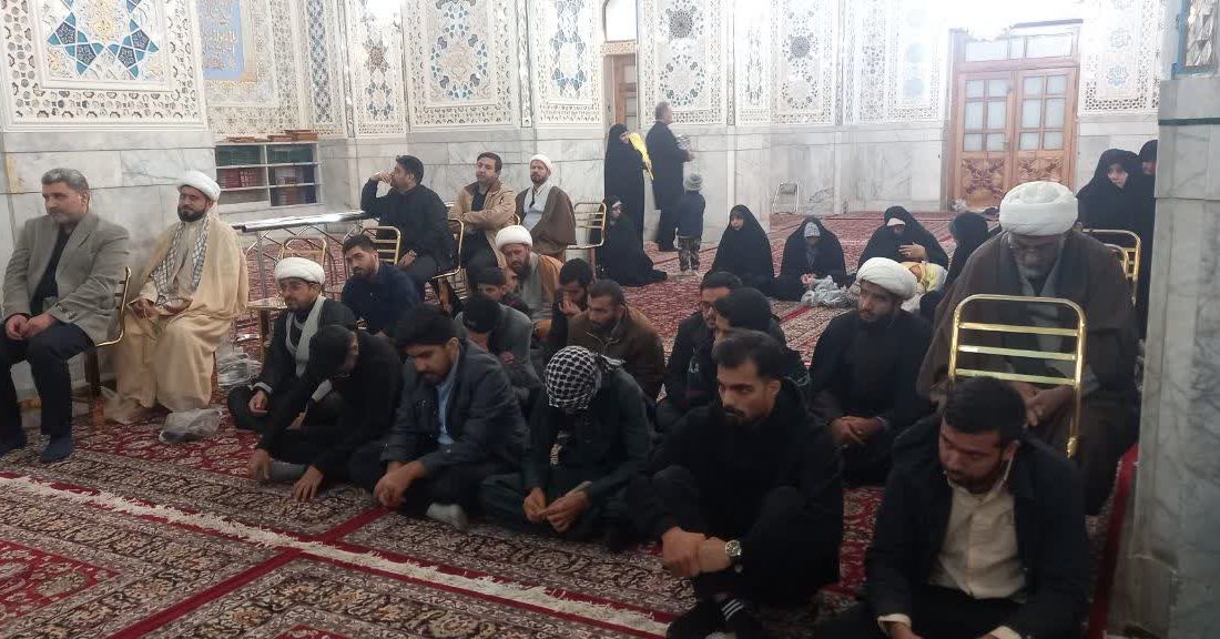 مراسم عزاداری اساتید و طلاب مدرسه علمیه دارالولایه زابل به مناسبت شهادت امام موسی ابن جعفر(ع) در حرم مطهر امام رضا(ع) برگزار گردید.