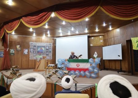 استاد دانشگاه باقرالعلوم(ع):وظیفه طلاب تبیین جایگاه امامت در جامعه است