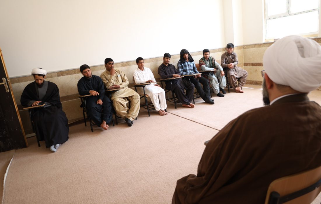 مدیر حوزه علمیه سیستان و بلوچستان:طلاب برای آینده علمی و فرهنگی کشور آماده شوند