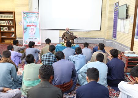 حجت الاسلام والمسلمین رمضانی مدیر حوزه علمیه سیستان و بلوچستان:شکر نعمت طلبگی با تقوا و علم آموزی محقق می شود