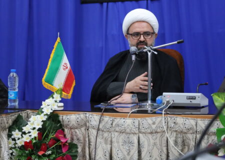 مدیر حوزه علمیه سیستان و بلوچستان:تهذیب نفس و تولید علم، مقدمات هدایتگری جامعه هستند