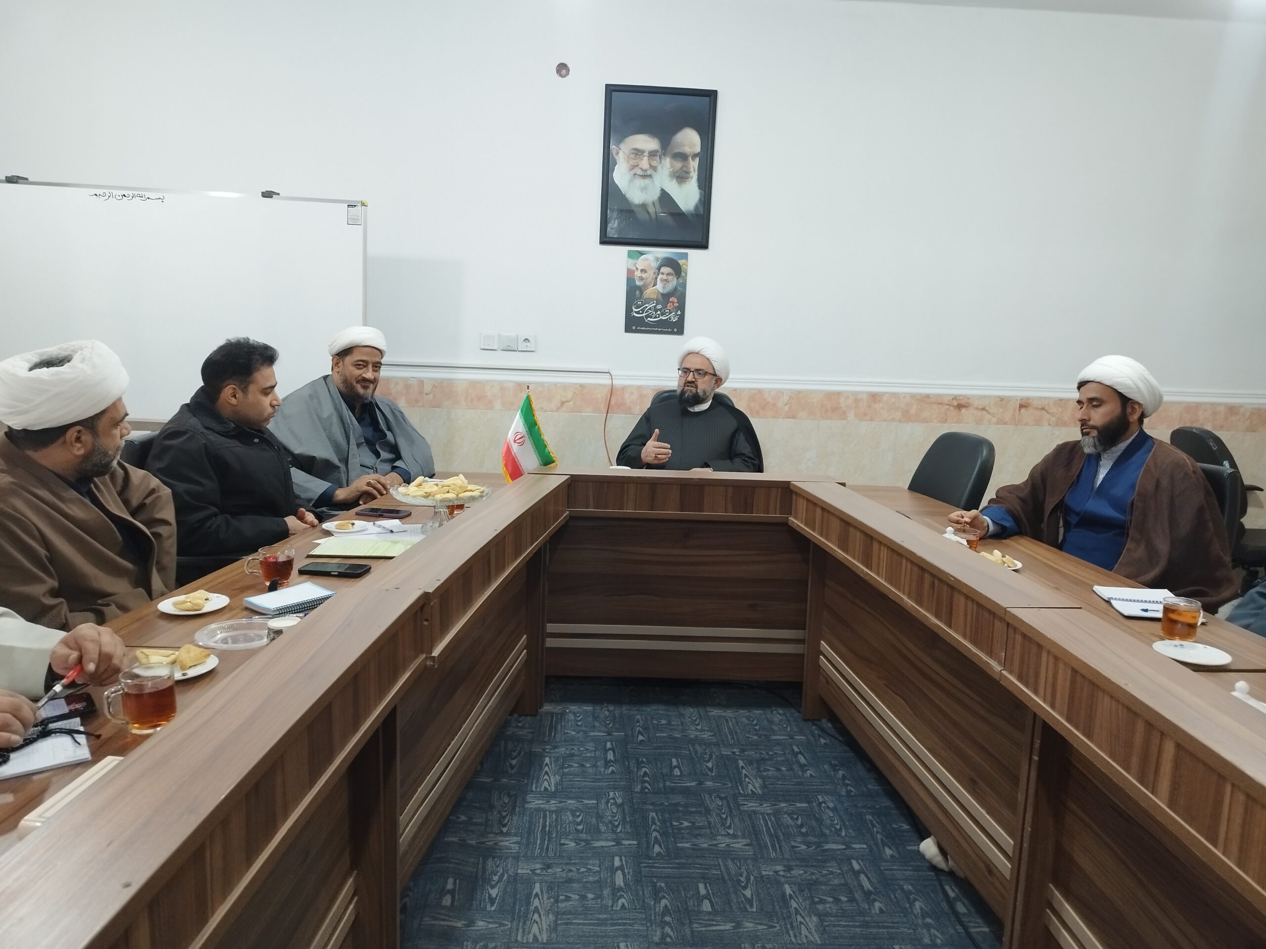 مدیر حوزه علمیه سیستان و بلوچستان: علم در نگاه اهل‌بیت(ع)، فراتر از آموزش فردی است